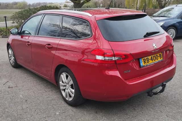 Peugeot 308 (2017) thumbnail 6