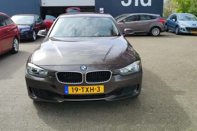 BMW 3-Serie (2012) thumbnail 2