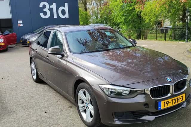 BMW 3-Serie (2012) thumbnail 3