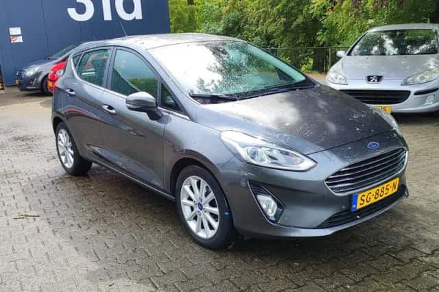 Ford Fiesta (2018) thumbnail 3
