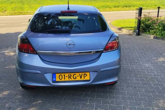 Opel Astra (2005) thumbnail 5