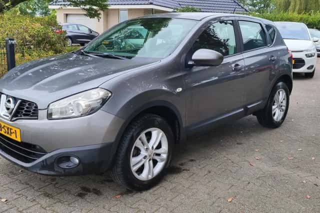Nissan Qashqai (2012) thumbnail 1