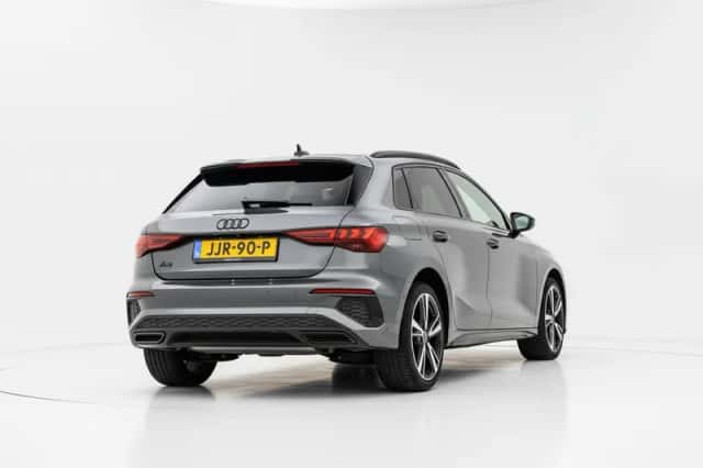 Audi A3 (2021) thumbnail 3