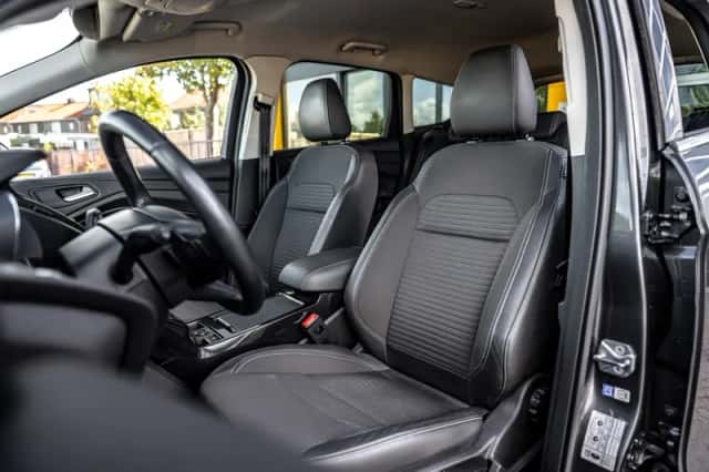 Ford Kuga (2018) thumbnail 5