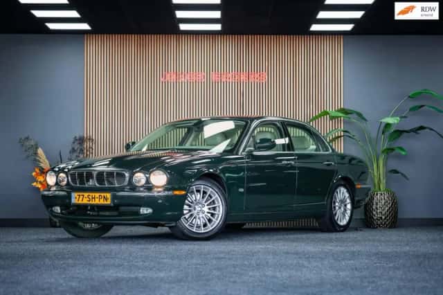 Jaguar XJ (2006) thumbnail 1