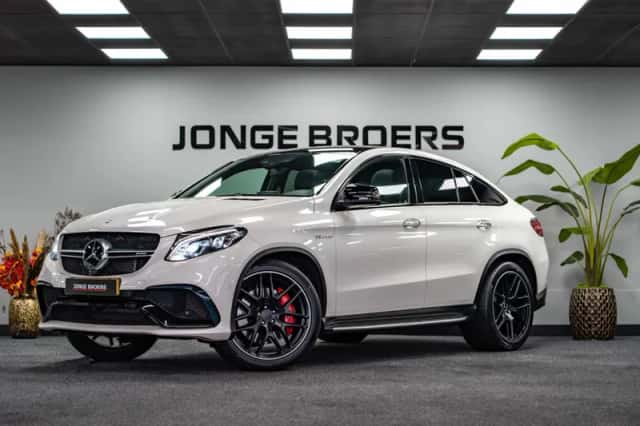 Mercedes-Benz GLE (2016) thumbnail 1
