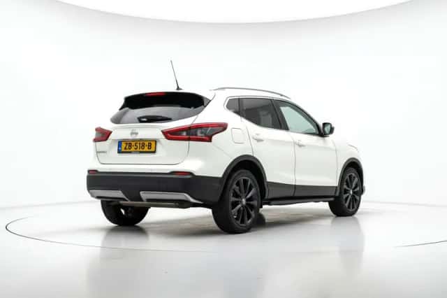 Nissan Qashqai (2019) thumbnail 3
