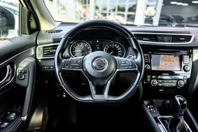 Nissan Qashqai (2019) thumbnail 4