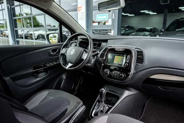 Renault Captur (2015) thumbnail 4