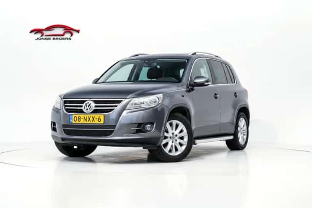 Volkswagen Tiguan (2011) thumbnail 1