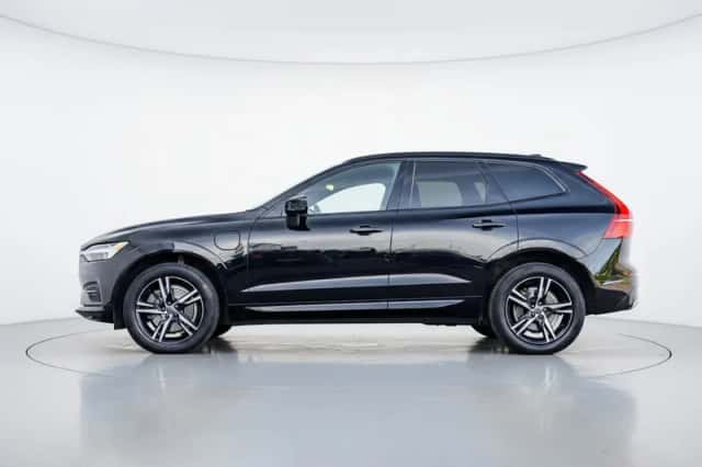 Volvo XC60 (2020) thumbnail 2