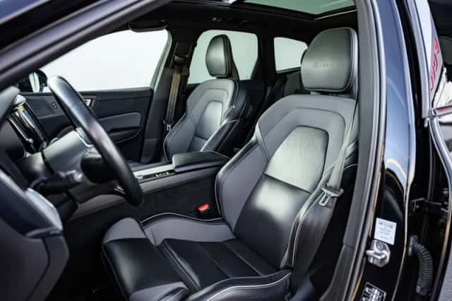 Volvo XC60 (2020) thumbnail 5