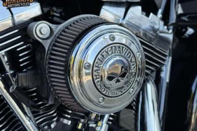 HARLEY-DAVIDSON STREET (2010) thumbnail 3