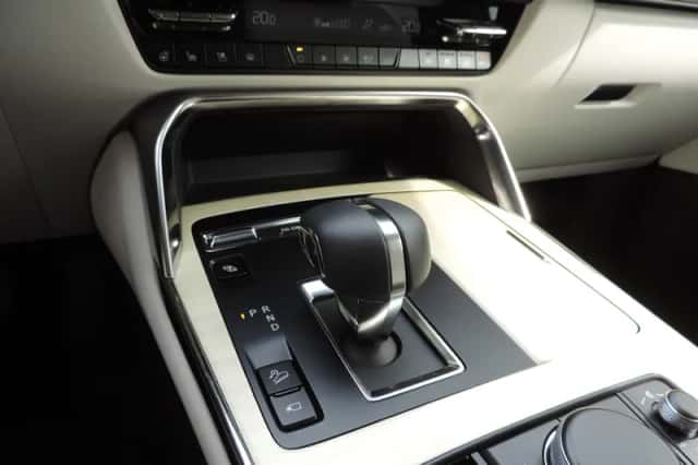 Mazda CX-60 (2022) thumbnail 4