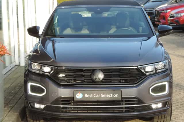 Volkswagen T-Roc (2021) thumbnail 4