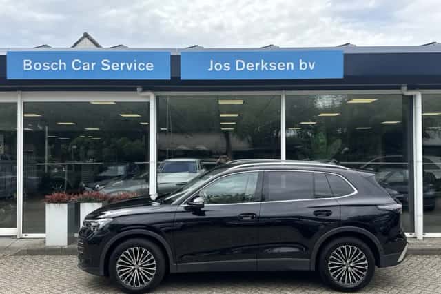 Volkswagen Tiguan (2024) thumbnail 4
