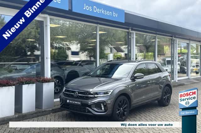 Volkswagen T-Roc (2023) thumbnail 1