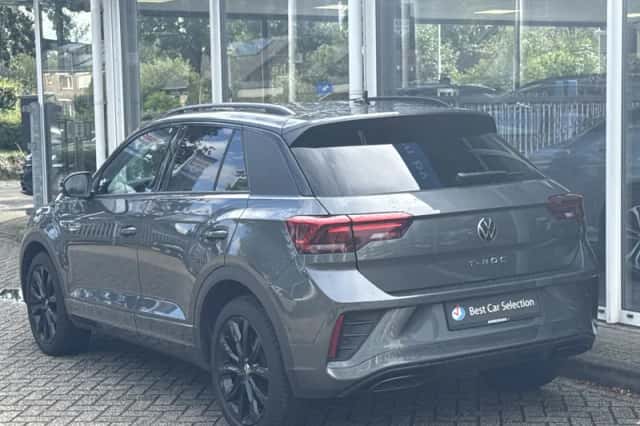 Volkswagen T-Roc (2023) thumbnail 4