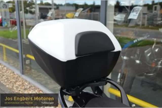 BMW R (2019) thumbnail 6