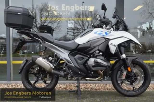 BMW R (2024) thumbnail 1