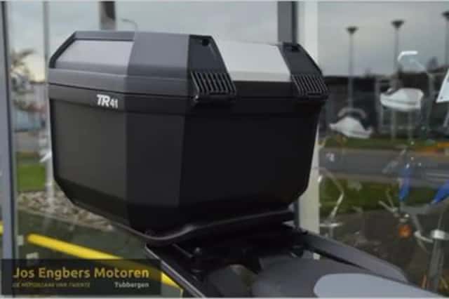 BMW R (2024) thumbnail 5