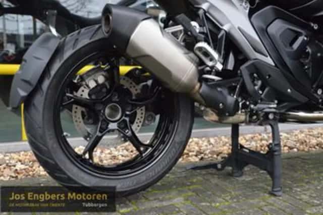 BMW R (2024) thumbnail 6