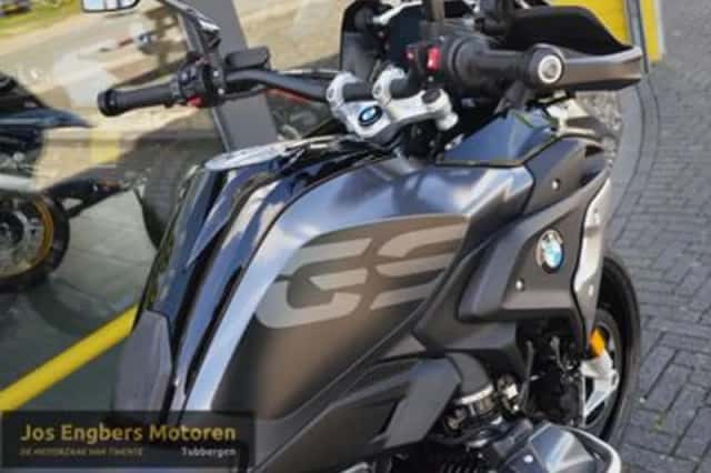 BMW R (2021) thumbnail 4