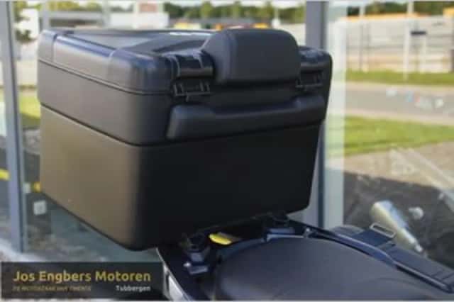 BMW R (2021) thumbnail 6