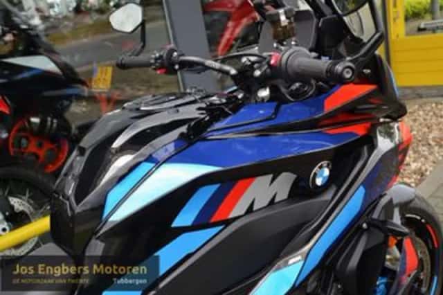 BMW M (2024) thumbnail 4