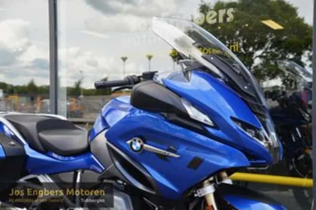 BMW R (2022) thumbnail 2