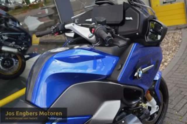 BMW R (2022) thumbnail 4