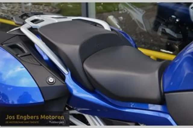 BMW R (2022) thumbnail 5