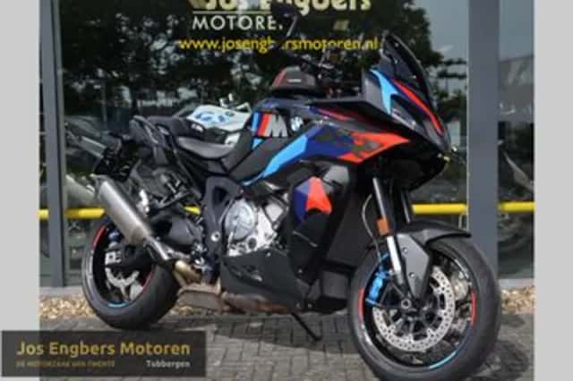 BMW M (2024) thumbnail 1