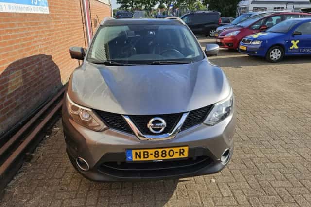 Nissan Qashqai (2017) thumbnail 6