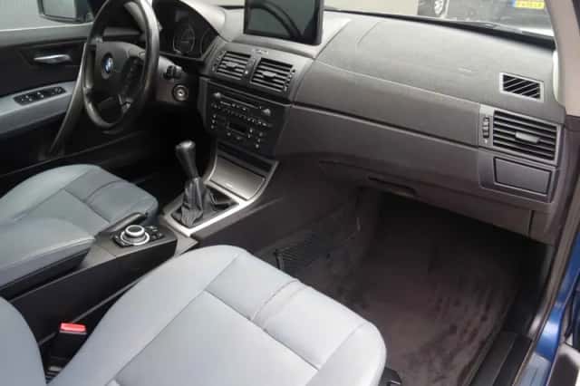BMW X3 (2005) thumbnail 5