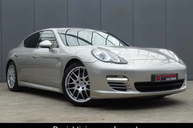 Porsche Panamera (2010) thumbnail 1