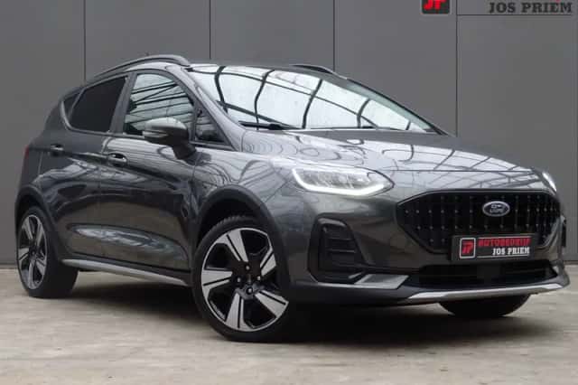 Ford Fiesta (2023) thumbnail 2
