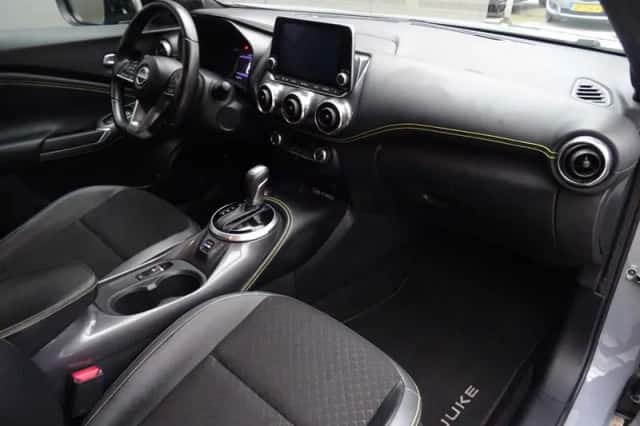 Nissan Juke (2022) thumbnail 5