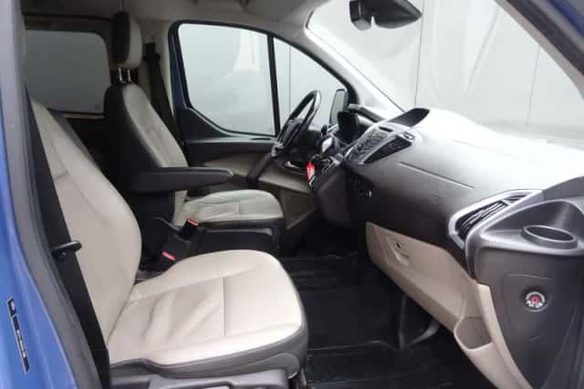 Ford Transit Custom (2017) thumbnail 3