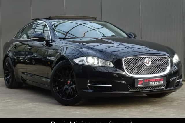 Jaguar XJ (2015) thumbnail 1