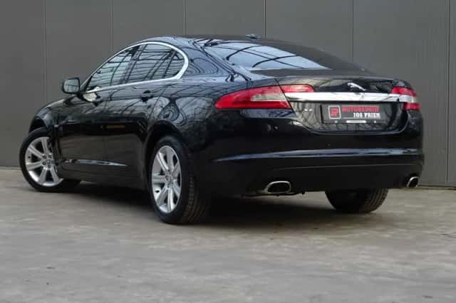 Jaguar XF (2008) thumbnail 2