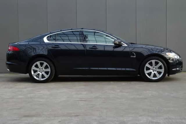 Jaguar XF (2008) thumbnail 6