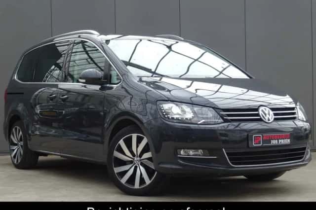 Volkswagen Sharan (2016) thumbnail 1