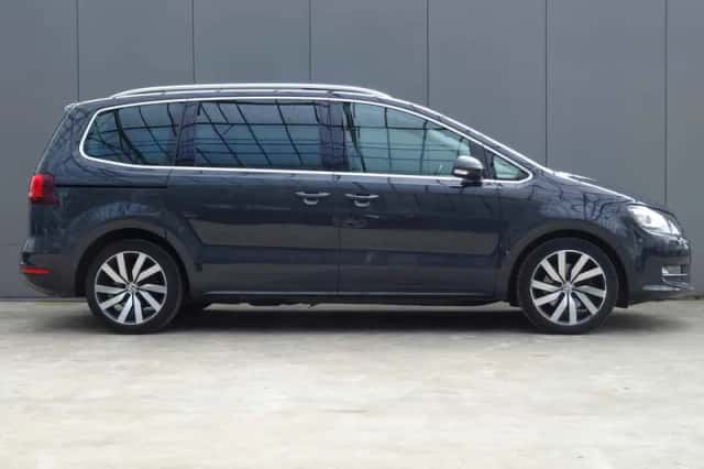 Volkswagen Sharan (2016) thumbnail 6