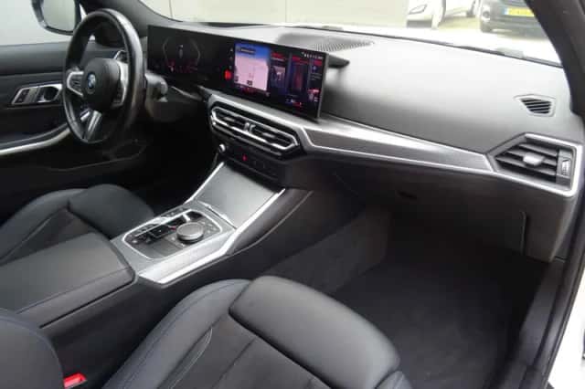 BMW 3-Serie (2023) thumbnail 3