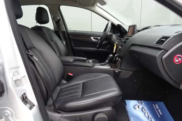 Mercedes-Benz C-Klasse (2007) thumbnail 4