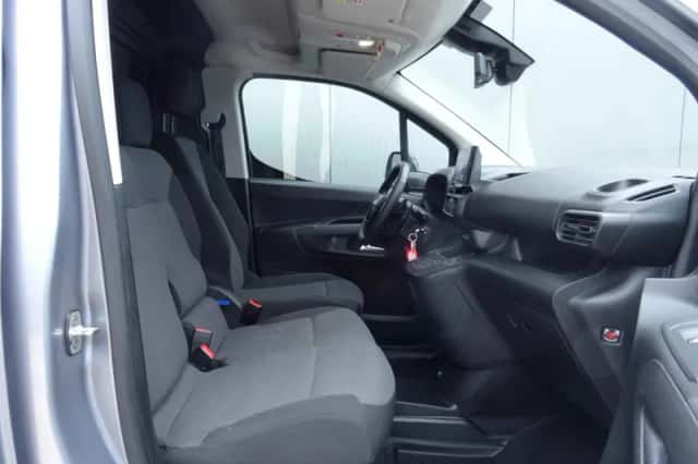 Opel Combo (2024) thumbnail 4