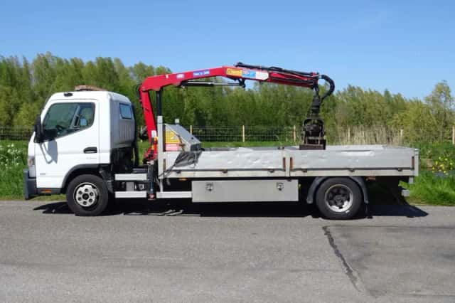 Mitsubishi Canter (2014) thumbnail 2