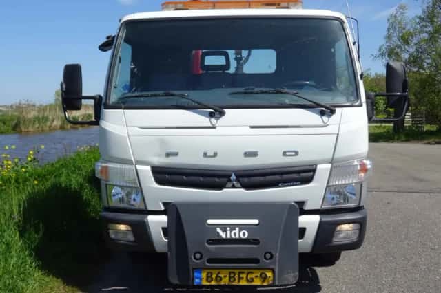 Mitsubishi Canter (2014) thumbnail 6