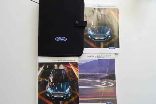 Ford Fiesta (2015) thumbnail 5